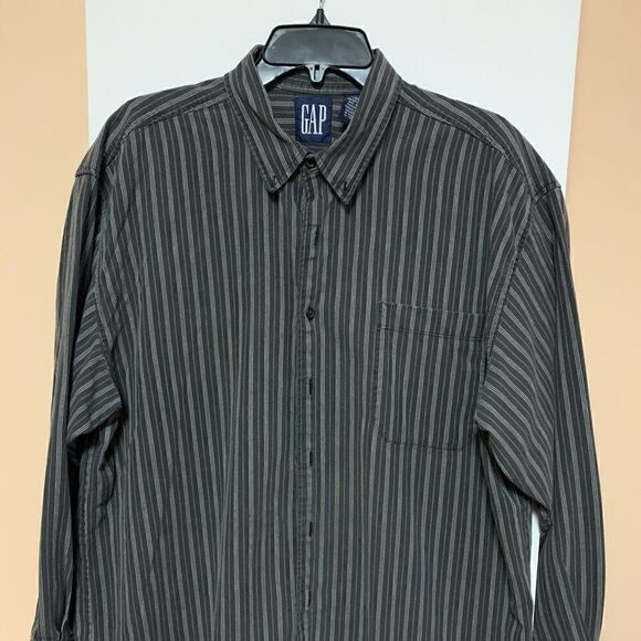 Gap shirt charcoal grey stripes button down color - Picture 1 of 7